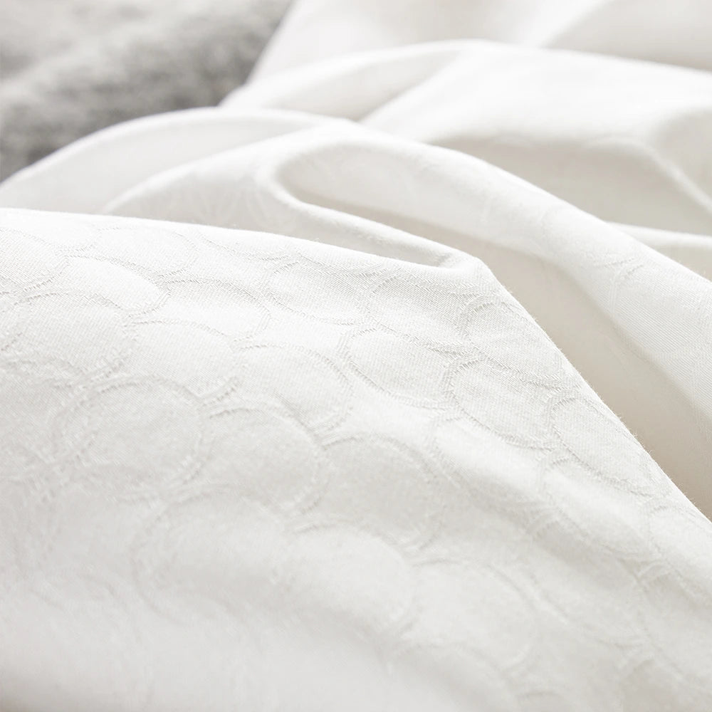 OPAL - Sengetøj LUXUS Jacquard 140x220 hvid