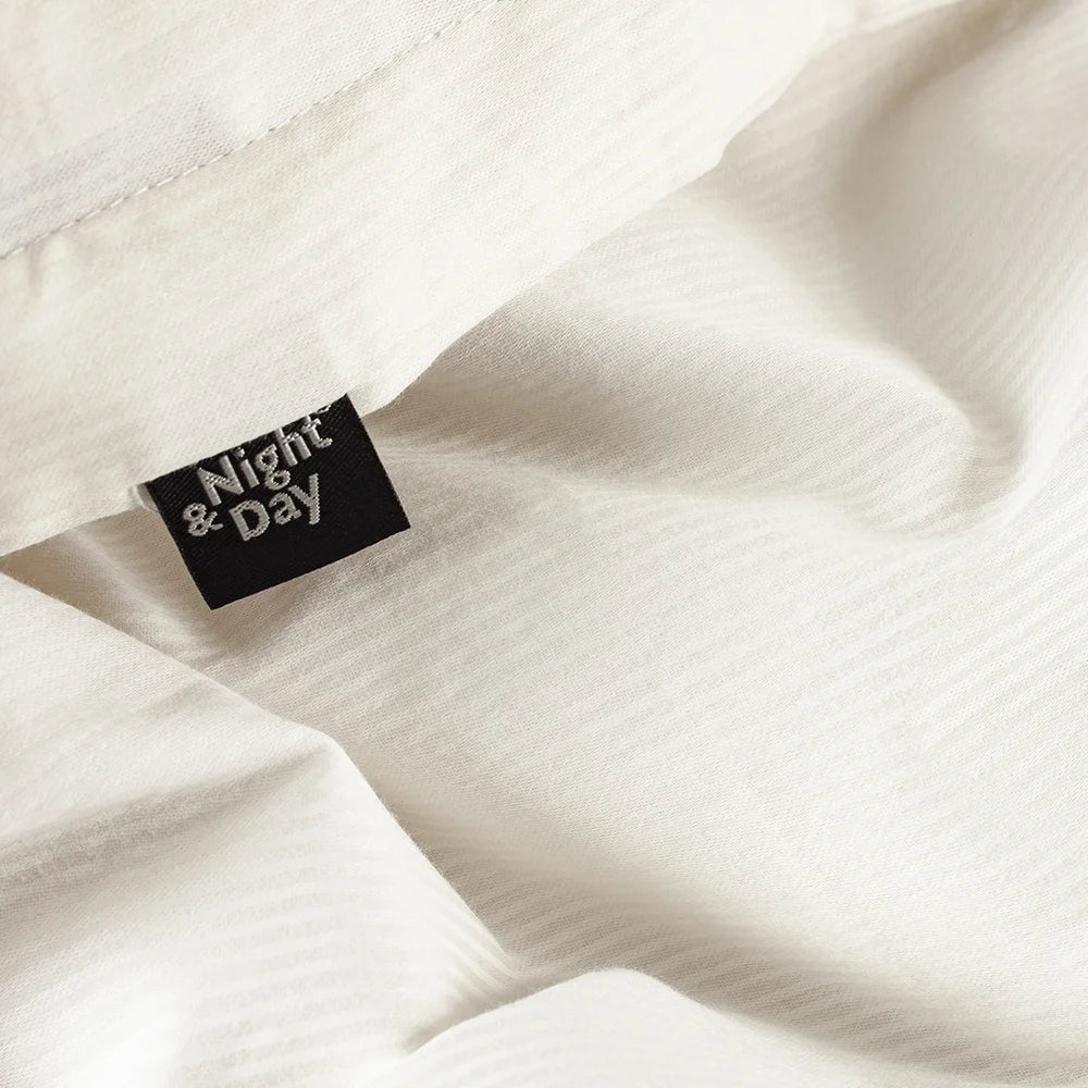 RAIE - Sengetøj LUXUS Satin 240x220 hvid