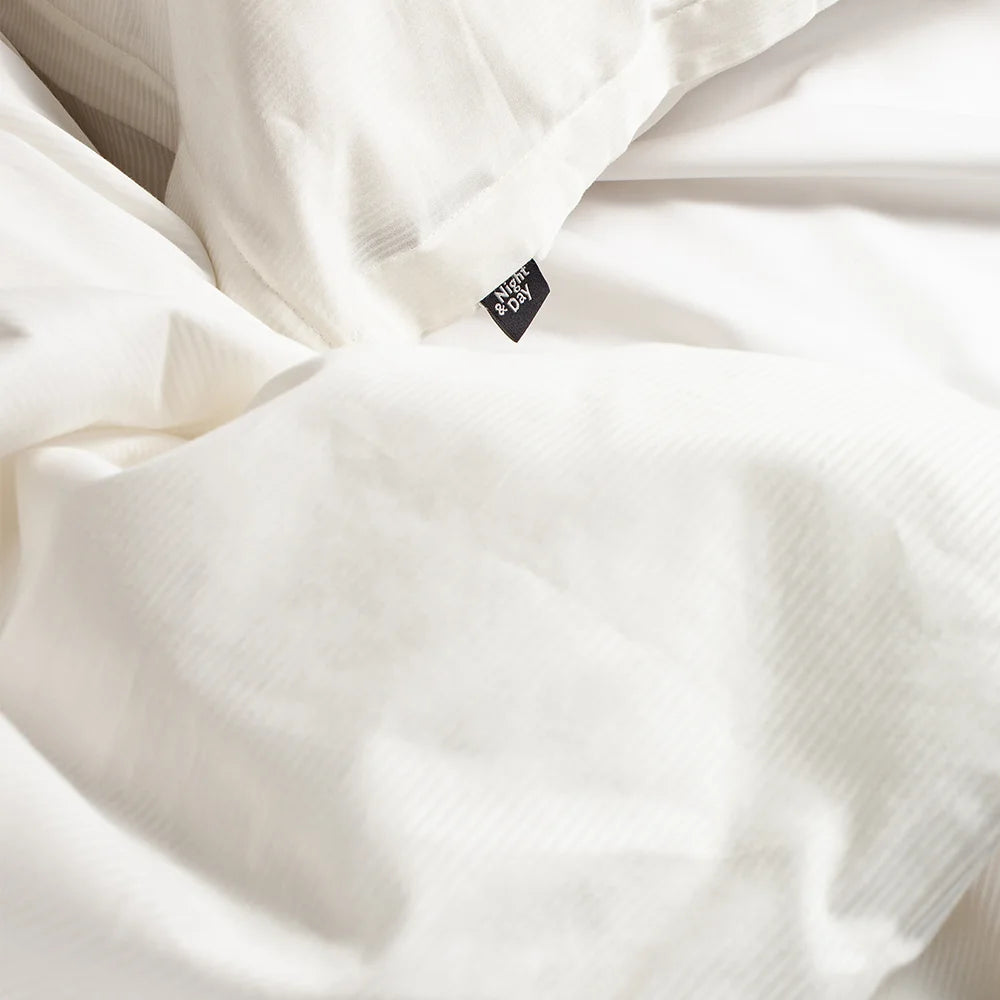 RAIE - Sengetøj LUXUS Satin 140x220 hvid