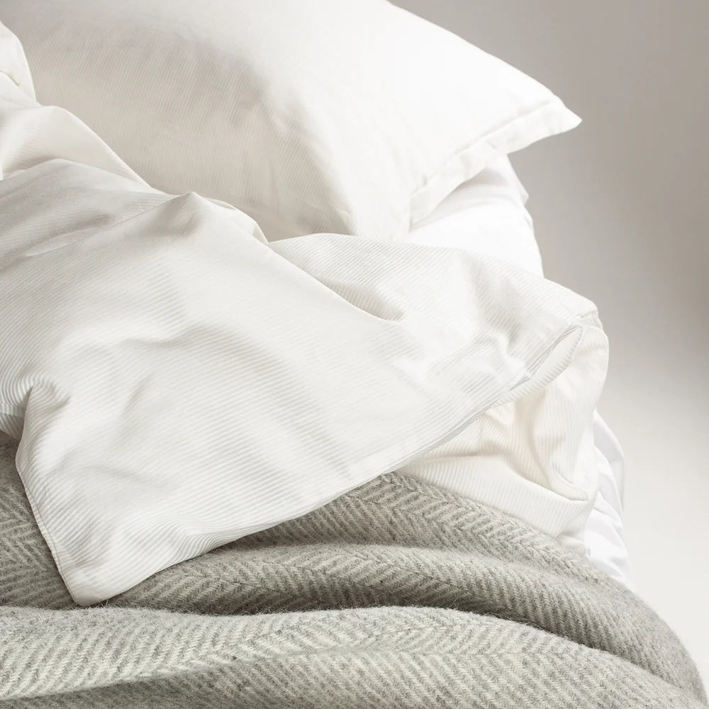 RAIE - Sengetøj LUXUS Satin 240x220 hvid