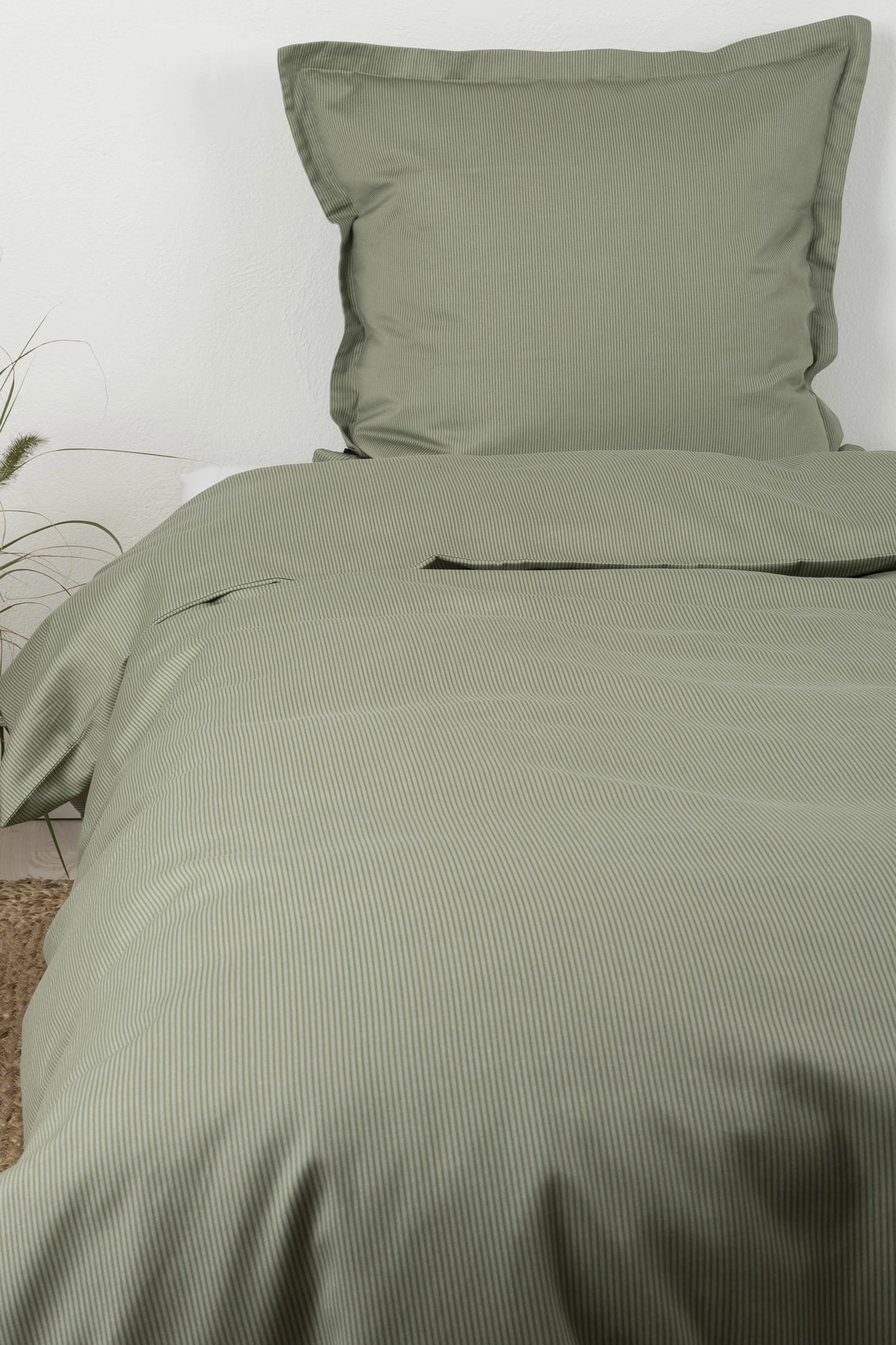 RAIE - Bomuldssatin sengetøj 140x200 grøn