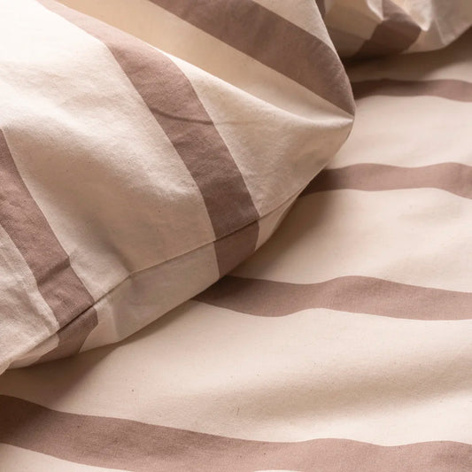 KELLY - Stribet sengetøj økologisk bomuld 140X200