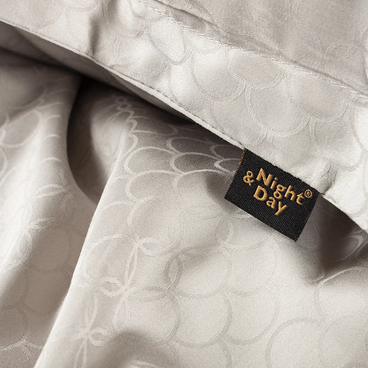 OPAL - Jacquard sengetøj 140x200 sand