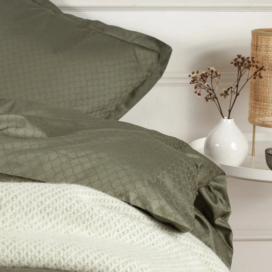 OPAL - Jacquard sengetøj 140x200 oliven