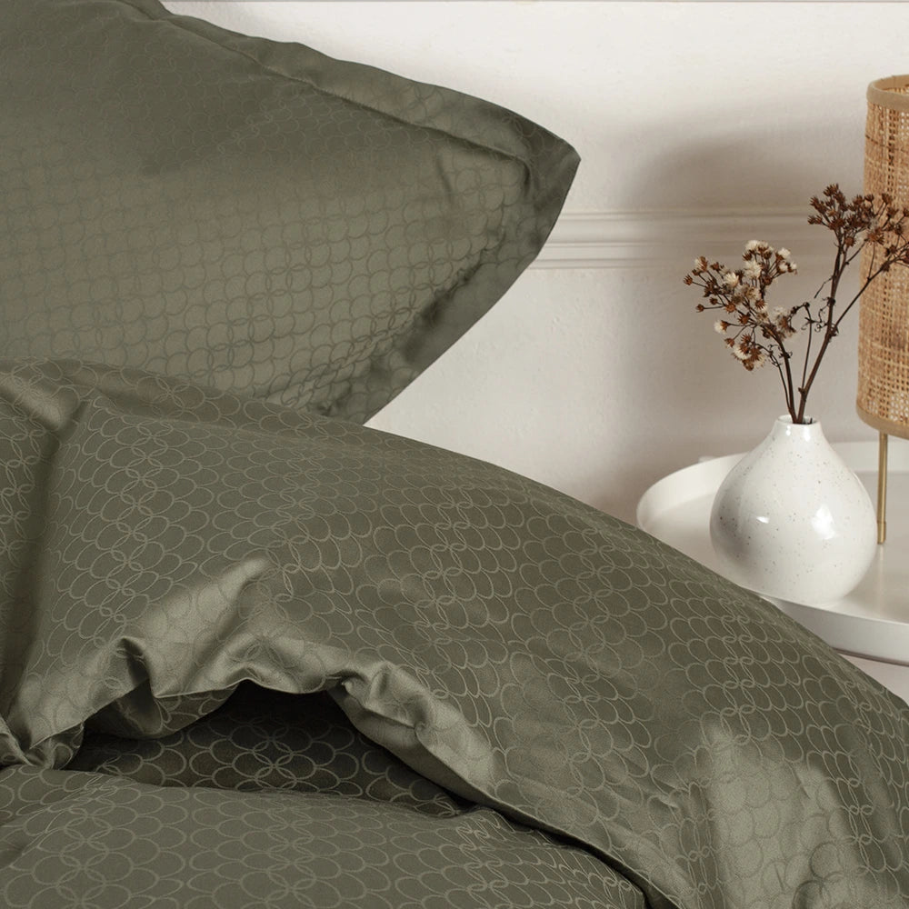 OPAL - Sengetøj LUXUS Jacquard 140x220 oliven